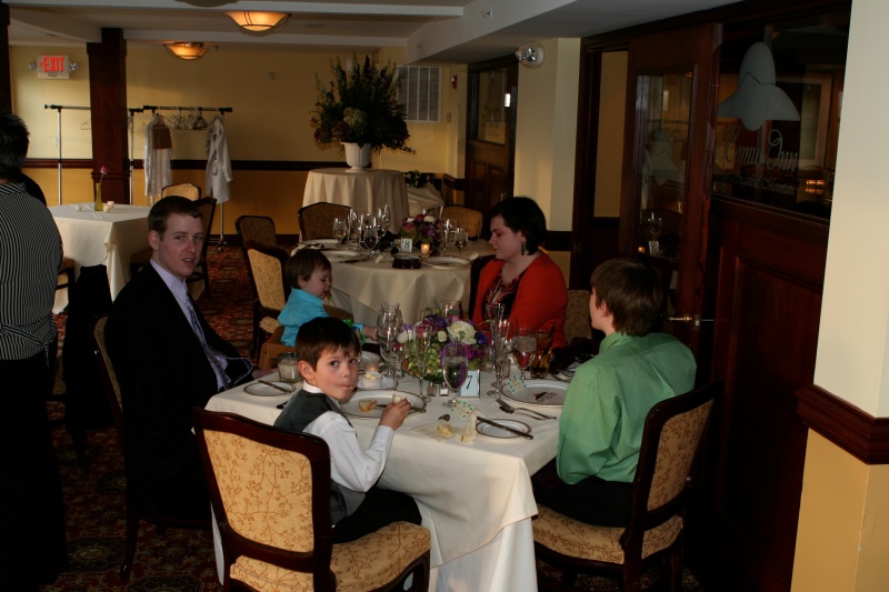 2010/04(April)/Lindsay Andrew Wedding/800x600_2010-04-23-255 Lindsay-Andrew Wedding.jpg